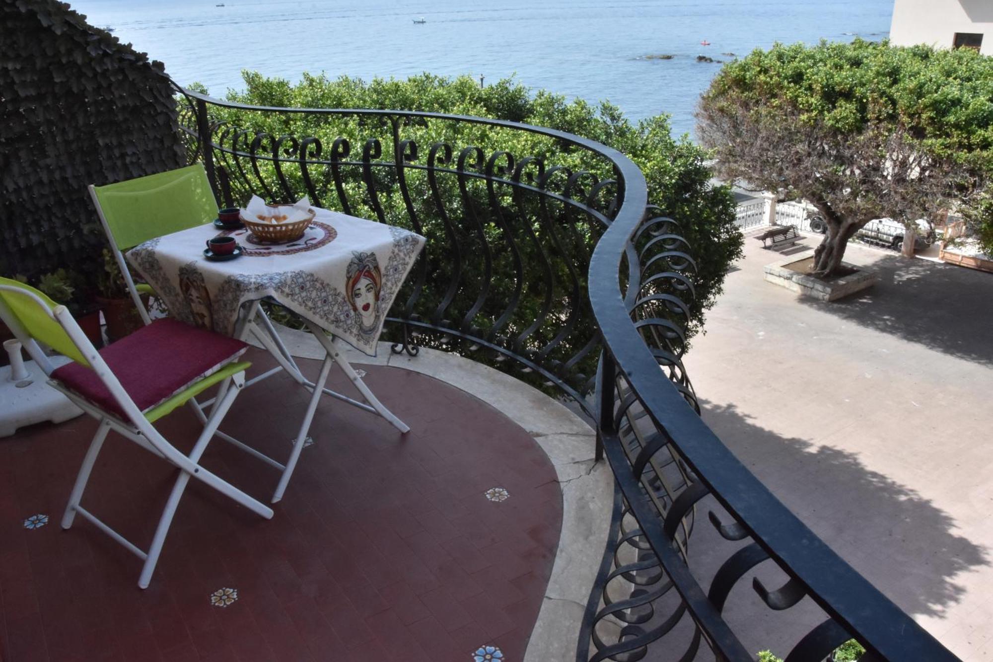 Plaza Giardini Naxos Exterior foto